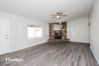 3928 E Garnet Cir in Mesa, AZ - Foto de edificio - Building Photo