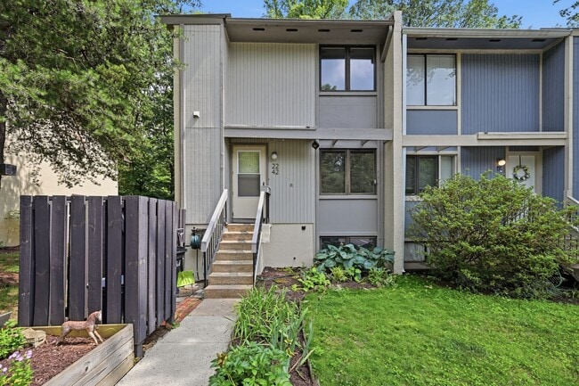 property at 2242 Cartwright Pl