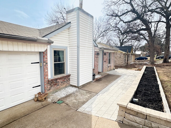 3707 French Wood Dr in Arlington, TX - Building Photo - Building Photo