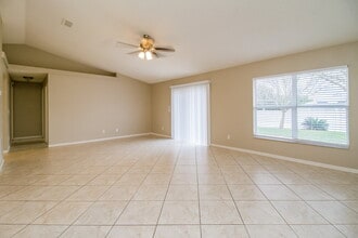 12041 Goldenstar Ln in Clermont, FL - Building Photo - Building Photo