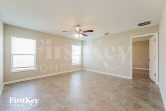 615 Lindbergh Wy in Davenport, FL - Building Photo - Building Photo