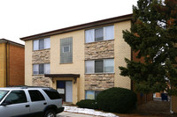 10483 Ann Ct in Rosemont, IL - Foto de edificio - Building Photo