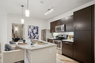 1100 South in Charlotte, NC - Foto de edificio - Building Photo