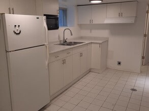 727 Coxwell Av in Toronto, ON - Building Photo - Building Photo