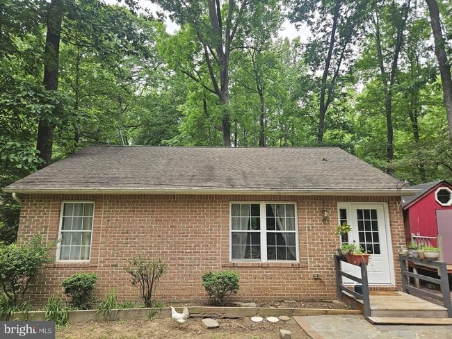 property at 7236 Briscoe Turn Rd