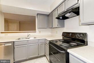 1511 Lincoln Way in McLean, VA - Building Photo - Building Photo