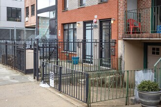 170 Putnam Ave in Brooklyn, NY - Building Photo - Building Photo