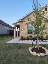 9008 Bison Creek Dr in Fort Worth, TX - Building Photo - Building Photo