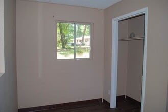 1702 Sunbeam Ln in Tallahassee, FL - Building Photo - Building Photo