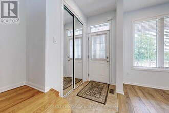 101 James Parrott Ave in Markham, ON - Building Photo - Building Photo