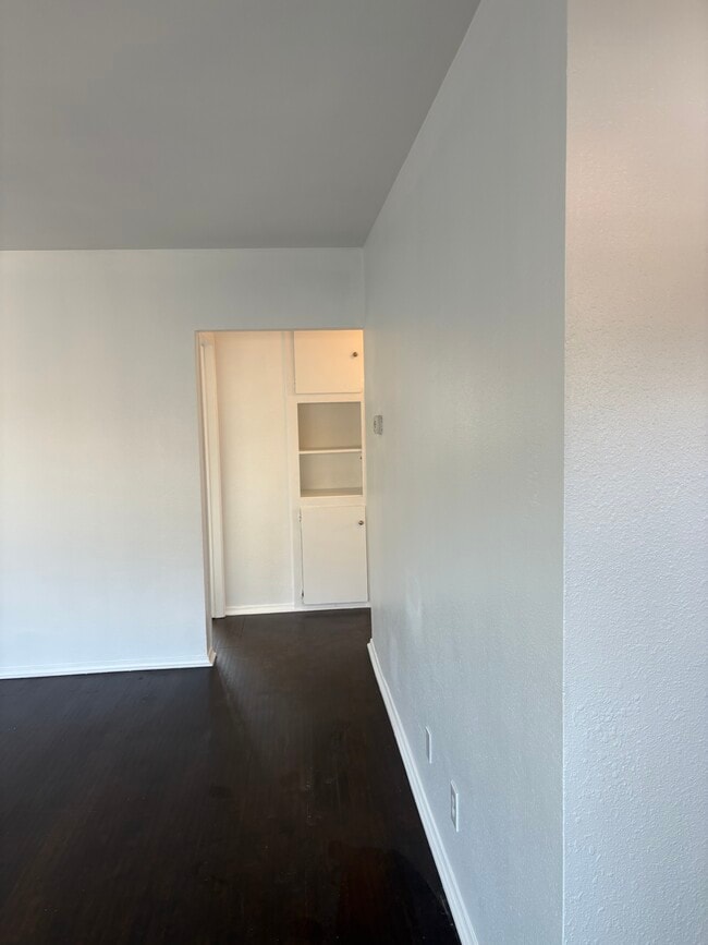 10929 Buford Ave, Unit 10927 B in Inglewood, CA - Building Photo - Building Photo