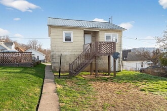604 Hart St in Clarksburg, WV - Building Photo - Building Photo