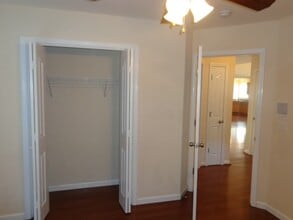 3784 Cindy Jo Dr N in Clarksville, TN - Foto de edificio - Building Photo