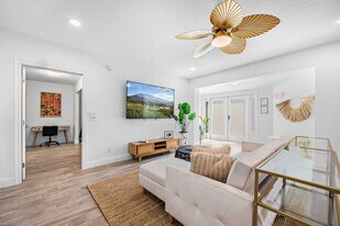 266 N Atlantic Ave, Unit SI ID1069193P in Cocoa Beach, FL - Building Photo