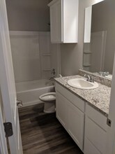 8194 Fairlane Dr in Denham Springs, LA - Building Photo - Building Photo