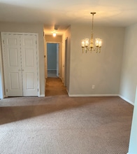 4509 N Hedgerow Dr in Allentown, PA - Building Photo - Building Photo
