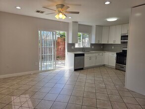 751 S Arizona Ave in East Los Angeles, CA - Building Photo - Building Photo