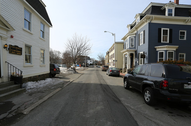 24 Lynde St in Salem, MA - Foto de edificio - Building Photo