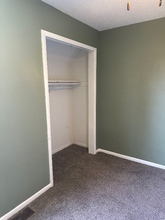 2125 Quail Creek Dr in Lawrence, KS - Building Photo - Building Photo