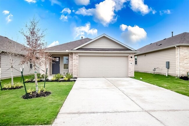 property at 490 Evergreen Sumac Lp