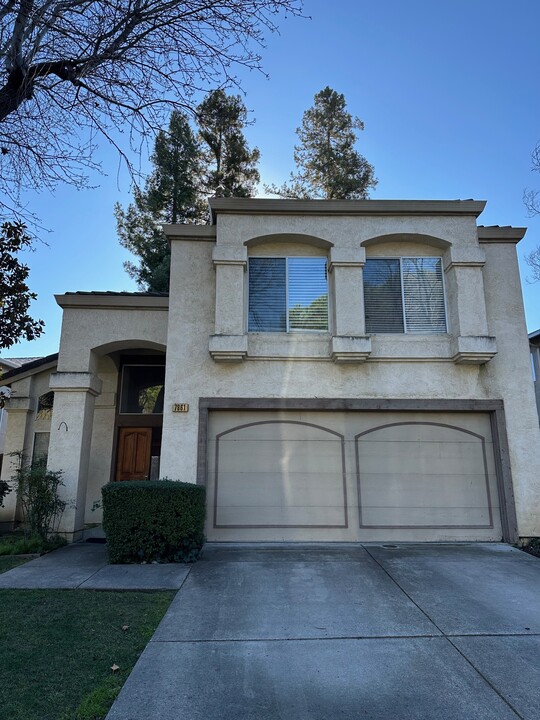 7861 Paseo Santa Cruz in Pleasanton, CA - Building Photo