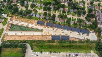 10317 Lake Rd in Houston, TX - Building Photo
