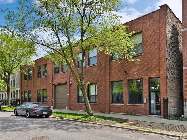 2015 W Race Ave, Unit 2SE