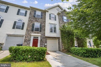 10745 Hillingdon Rd in Ellicott City, MD - Building Photo - Building Photo