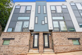 The Collection at Charles in Charlotte, NC - Foto de edificio - Building Photo