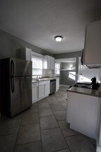 3812 Wyoming St-Unit -2 in Kansas City, MO - Building Photo - Building Photo