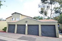 Building Photo - Creekside Villas Apartments in San Diego, California