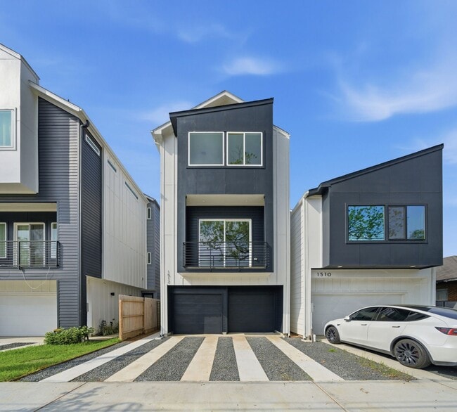 property at 1512 Barbee St