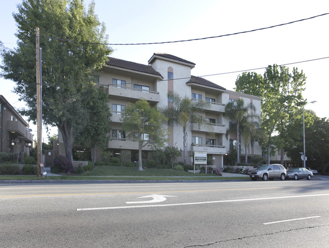 Sherman Oaks Renaissance in Sherman Oaks, CA - Building Photo - Building Photo