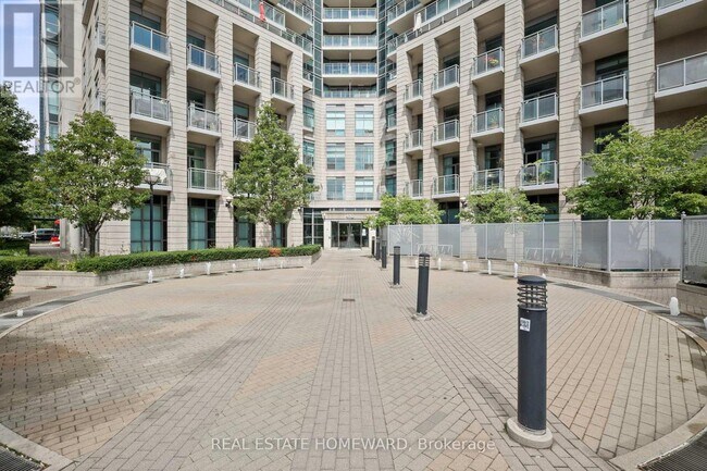 410 Queens Quay W in Toronto, ON - Building Photo - Building Photo