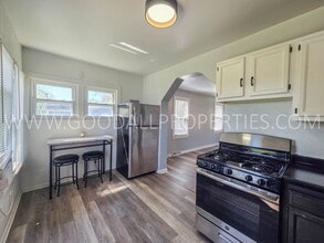 4805 S Union St in Des Moines, IA - Building Photo - Building Photo