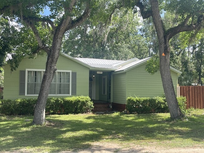 property at 24271 SE Hwy 19