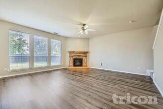 9705 Gallatin Ln in Fort Worth, TX - Building Photo - Building Photo
