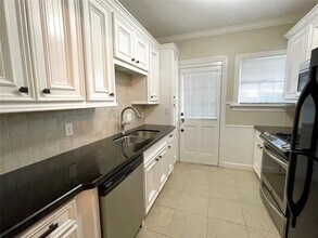 4630 Clay St-Unit -4 in Houston, TX - Building Photo - Building Photo