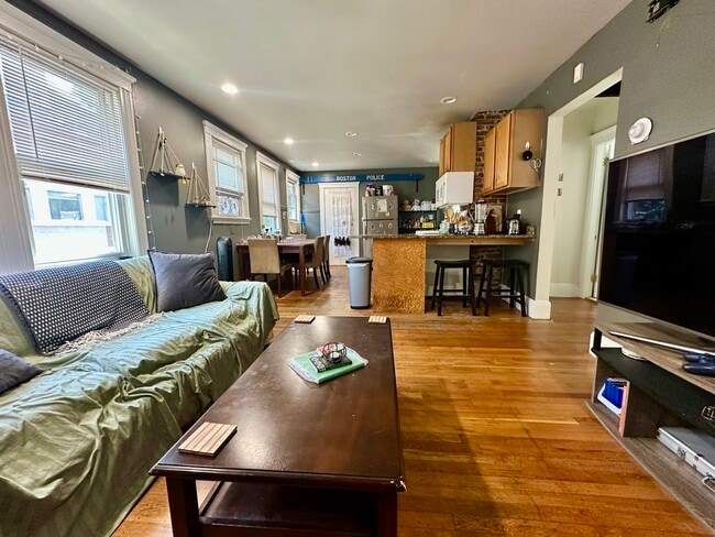 7 Wadsworth St, Unit 1