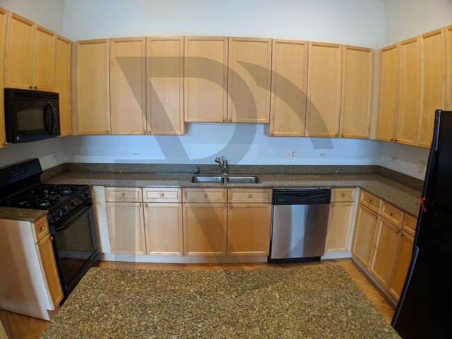 2531 N Southport Ave, Unit 2S in Chicago, IL - Building Photo - Building Photo