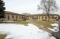 Granville Road Apartments in Milwaukee, WI - Building Photo - Building Photo