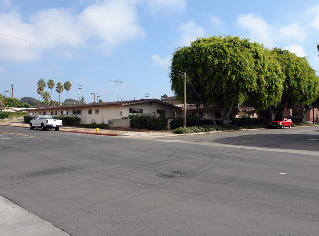 Jefferson Apartments in Carlsbad, CA - Building Photo - Building Photo