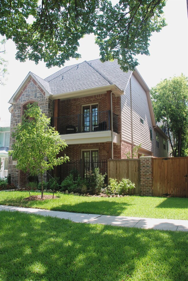 4342 Cole Ave in Dallas, TX - Building Photo - Building Photo