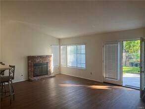 24716 Laurelcrest Ln in Stevenson Ranch, CA - Building Photo - Building Photo