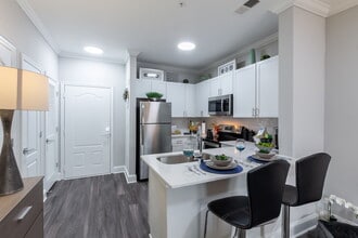 CB Lofts Apartments in Atlanta, GA - Foto de edificio - Building Photo