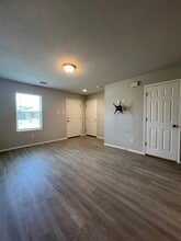 5834 Machaela Trace in San Antonio, TX - Building Photo - Building Photo