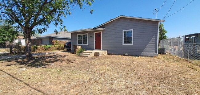 property at 818 Antonio St