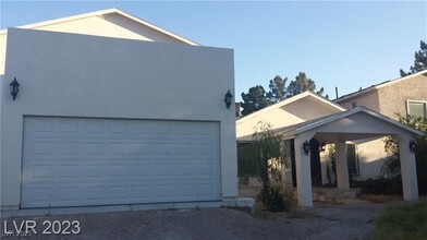 4425 Sunflower Ave in Las Vegas, NV - Foto de edificio - Building Photo