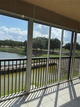 3001 W Rolling Hills Cir in Davie, FL - Building Photo - Building Photo