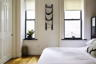 1ST AVE., Unit 3 in New York, NY - Foto de edificio - Building Photo